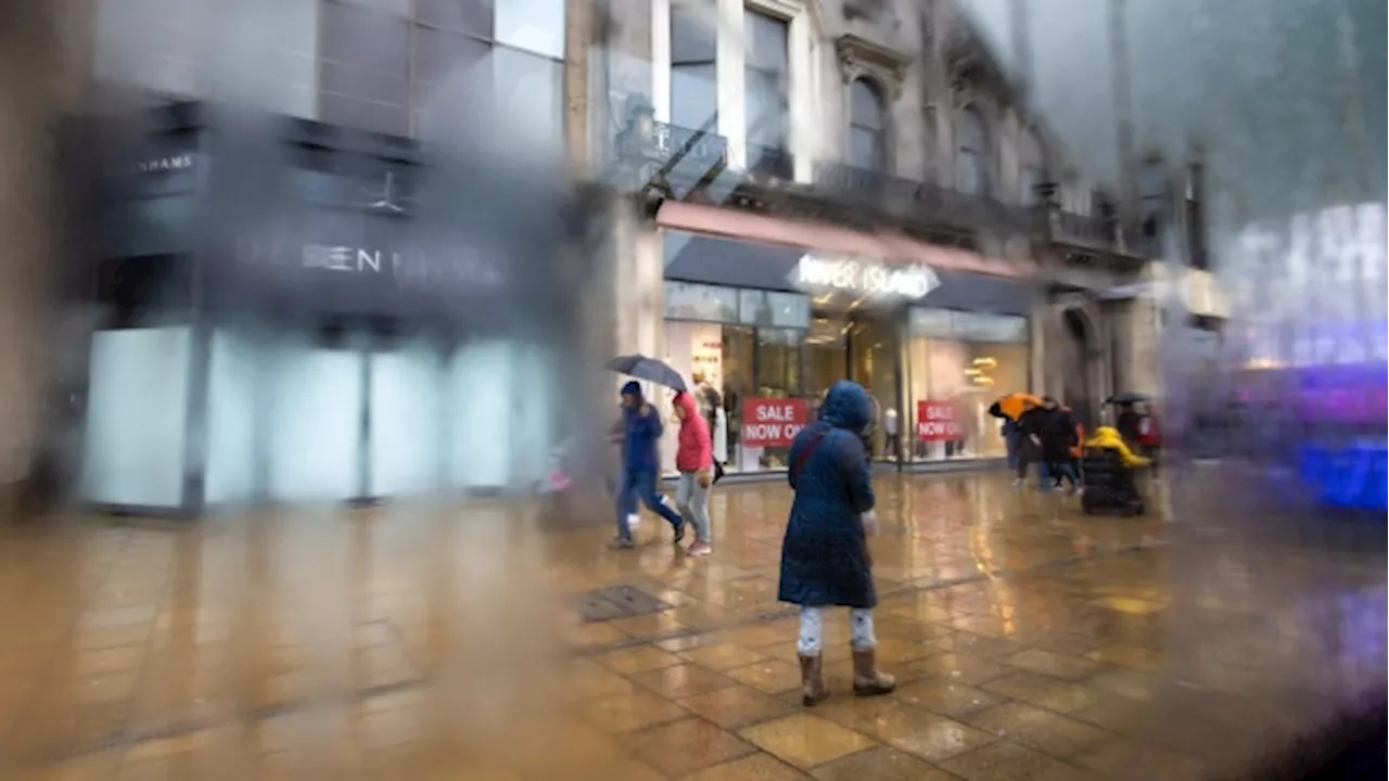 UK Economy Stalled in April After Wet Weather Held Back Retail