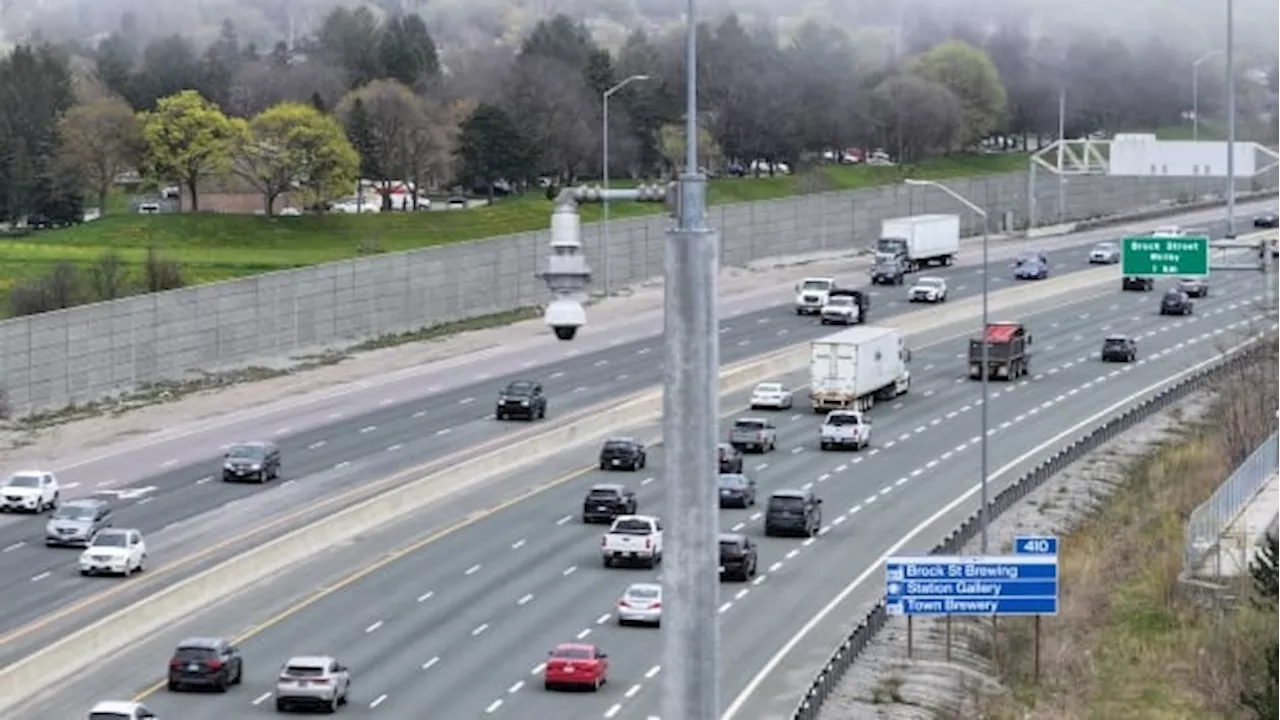 2 officers in Hwy 401 wrong-way crash won't talk to SIU