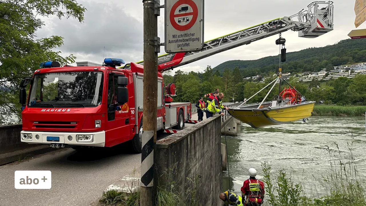 Vermisste Person: Feuerwehr und Polizei gleich zweimal im Einsatz auf und in der Aare