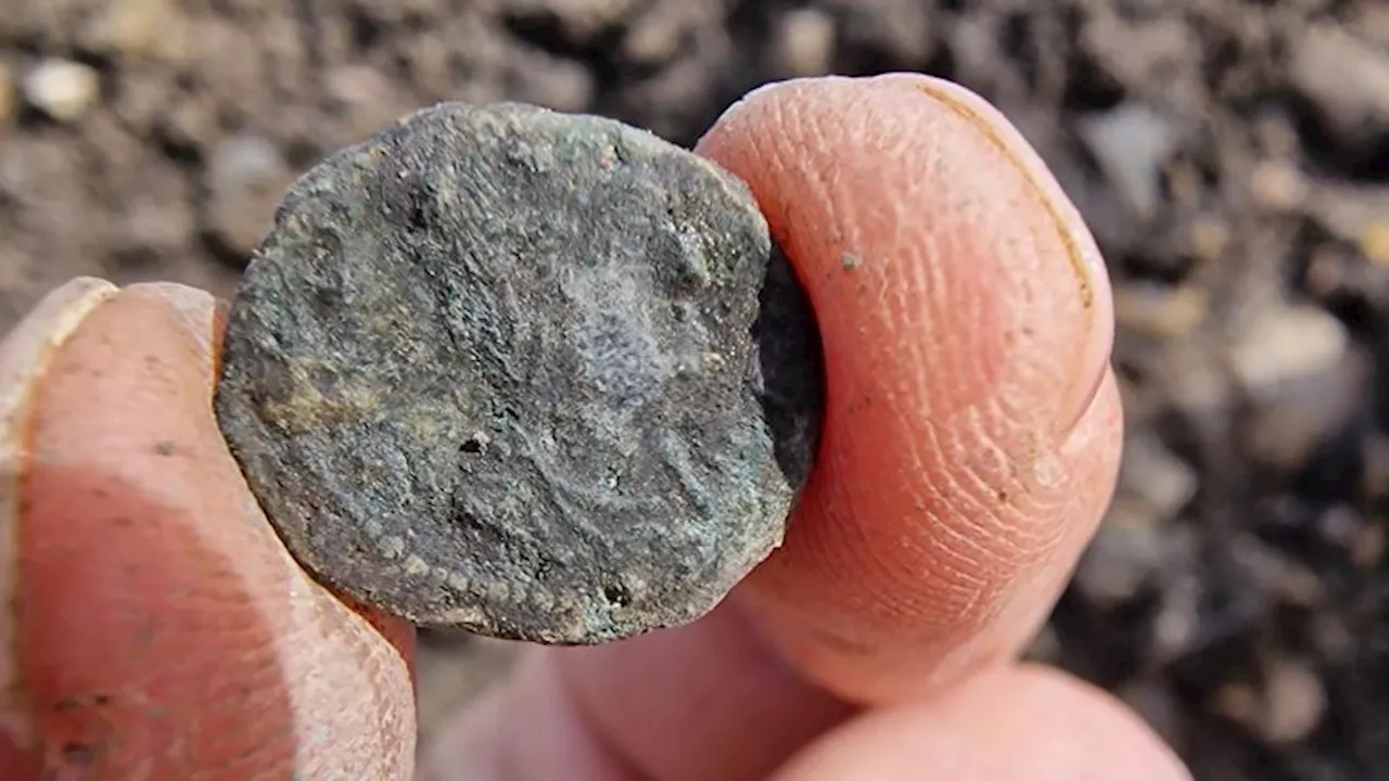 ‘Incredibly fascinating’ Roman, Iron Age and Bronze Age settlements unearthed in UK dig