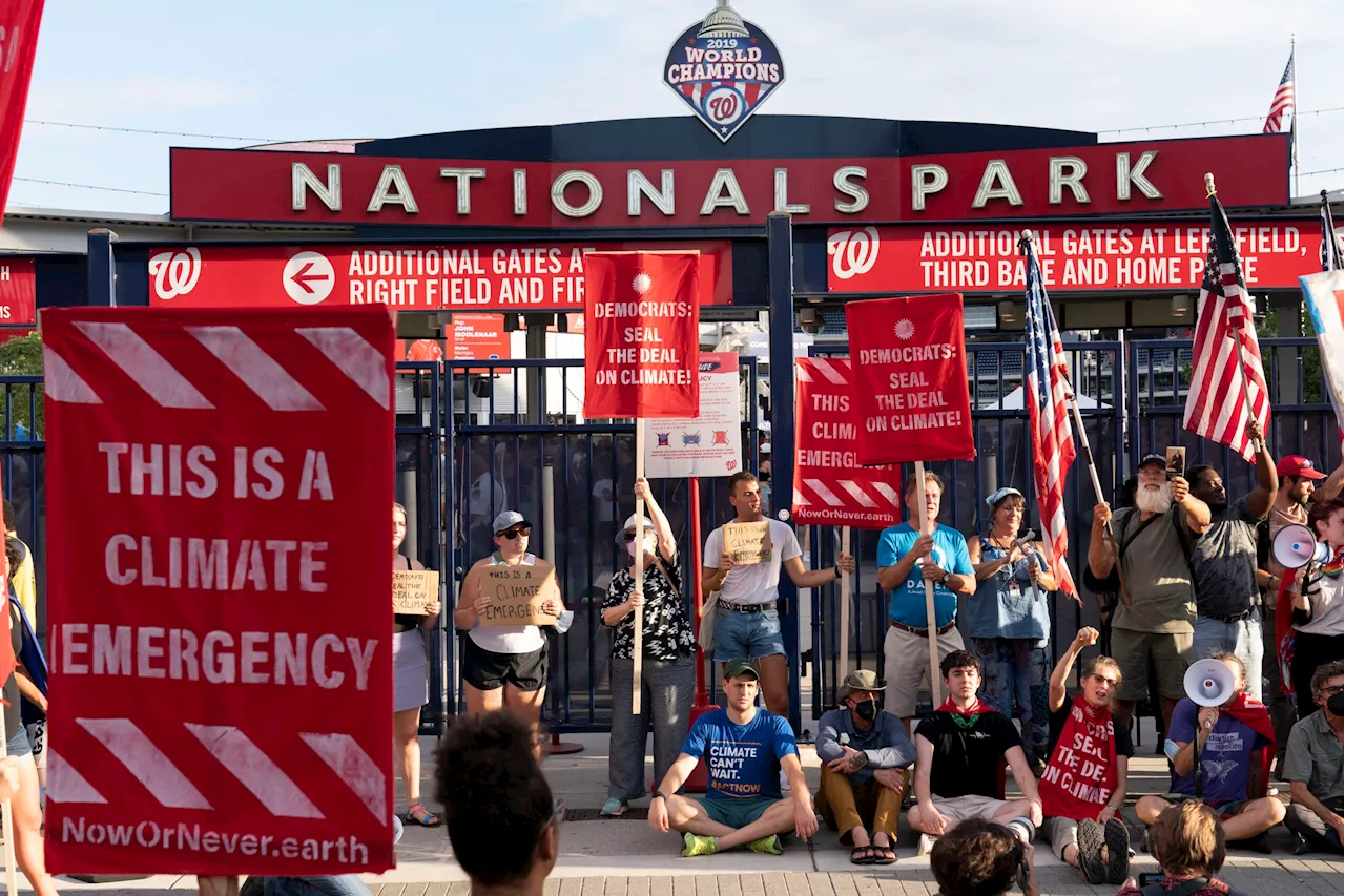 Climate change protesters vow to disrupt Congressional Baseball Game