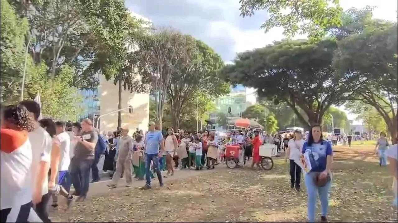 Lira faz votação relâmpago, e Câmara aprova urgência do texto do aborto; deputados alegam que não viram votação ser iniciada