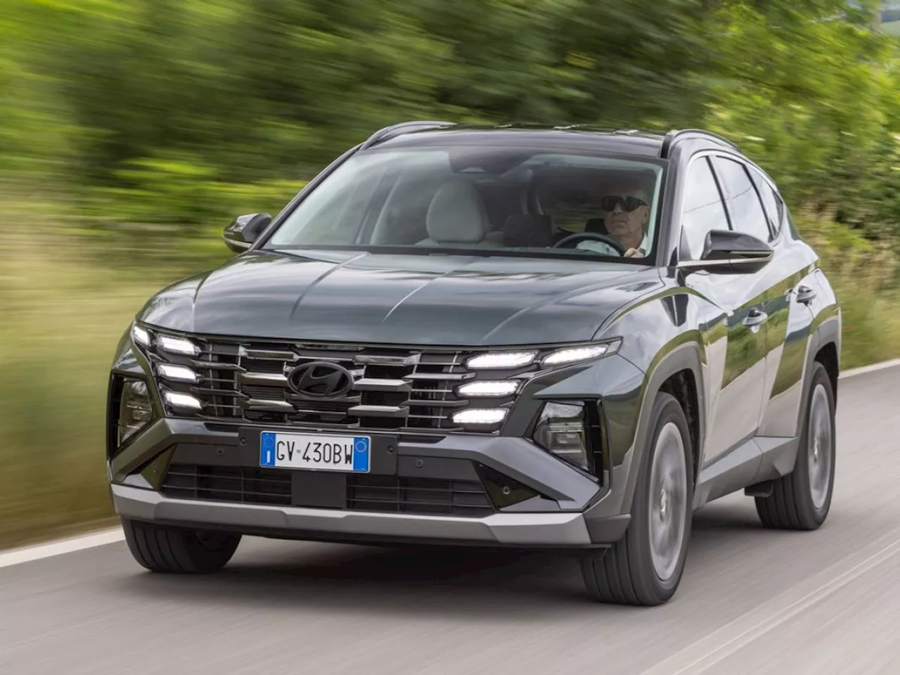 Nuova Hyundai Tucson 2024, primo contatto su strada con il rinnovato SUV coreano