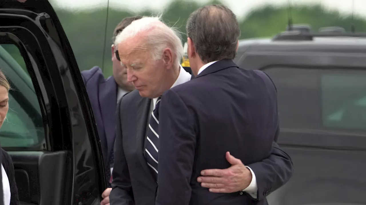 Joe Biden e l'abbraccio al figlio Hunter dopo la condanna: il video è virale