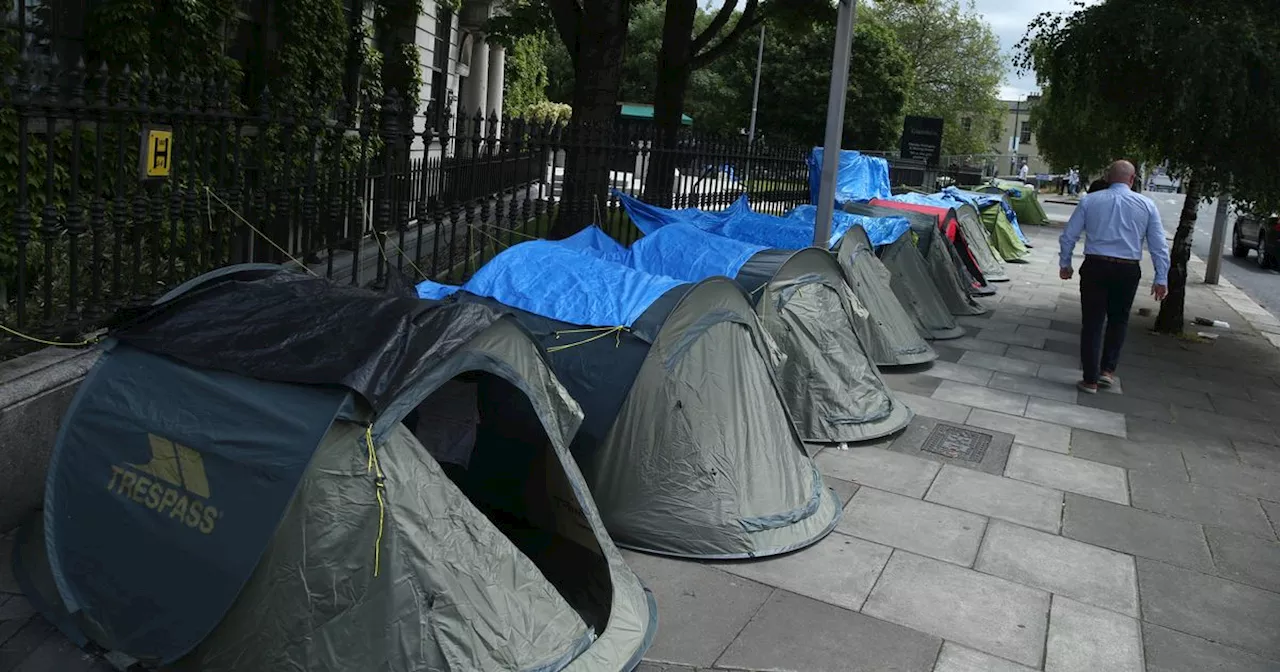 Fence erection and tent removal at Grand Canal has cost nearly €90k