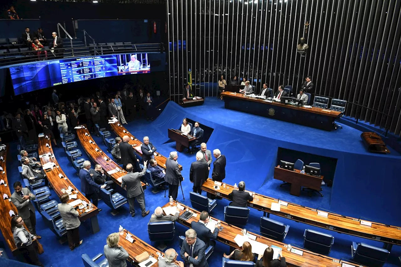 Senado deve rejeitar relatório sobre reforma do ensino médio