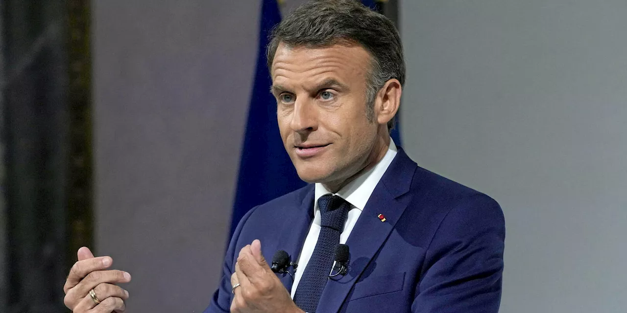 Emmanuel Macron veut interdire le téléphone « avant 11 ans » et les réseaux sociaux « avant 15 ans »