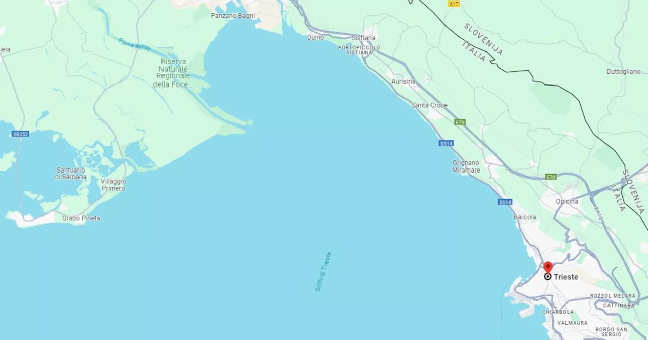 Grado, motonave rischia di affondare: scialuppe in mare tra Trieste e Grado