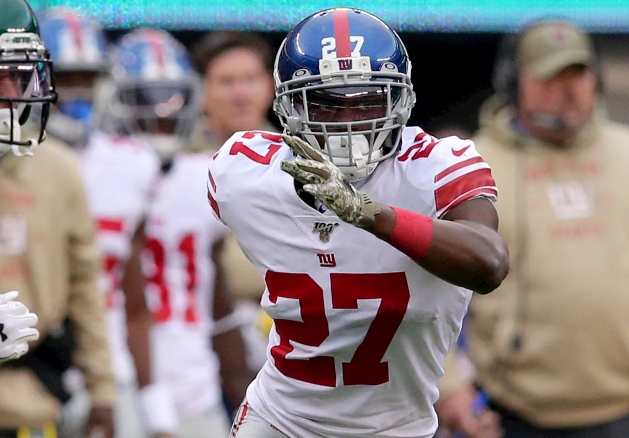 Ex-Giants first round bust is trying to restart NFL career with division rival