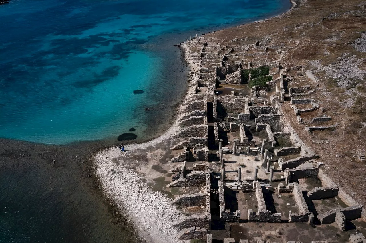 Ancient Greek sanctuary slowly sinks into the Aegean Sea