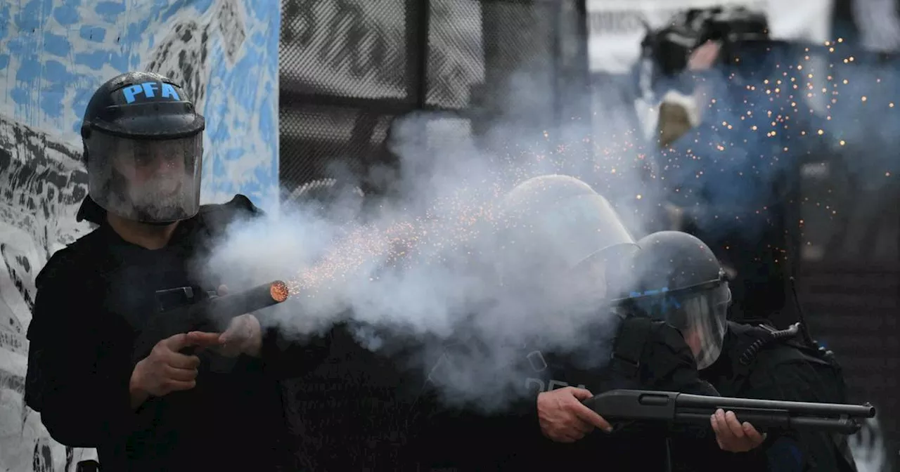 Argentinien: Polizei verletzt Demonstranten und Oppositionelle