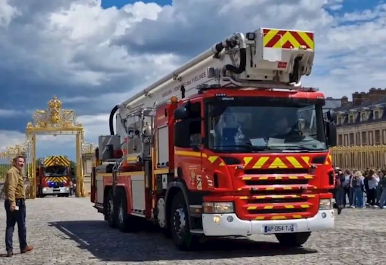 Incêndio atinge Palácio de Versailles, na França