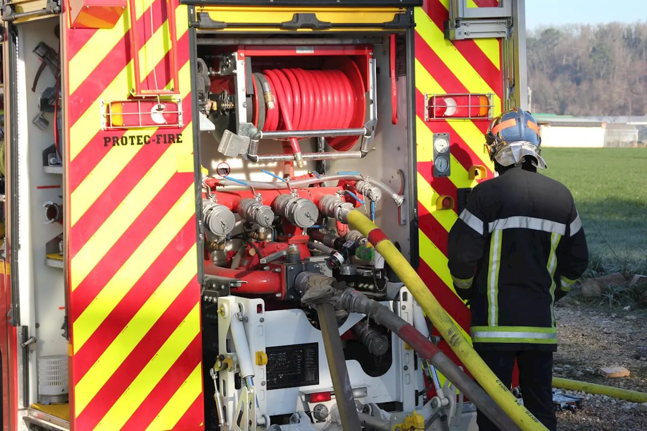 Dordogne : deux hommes sauvés par les pompiers dans un appartement envahi par les fumées