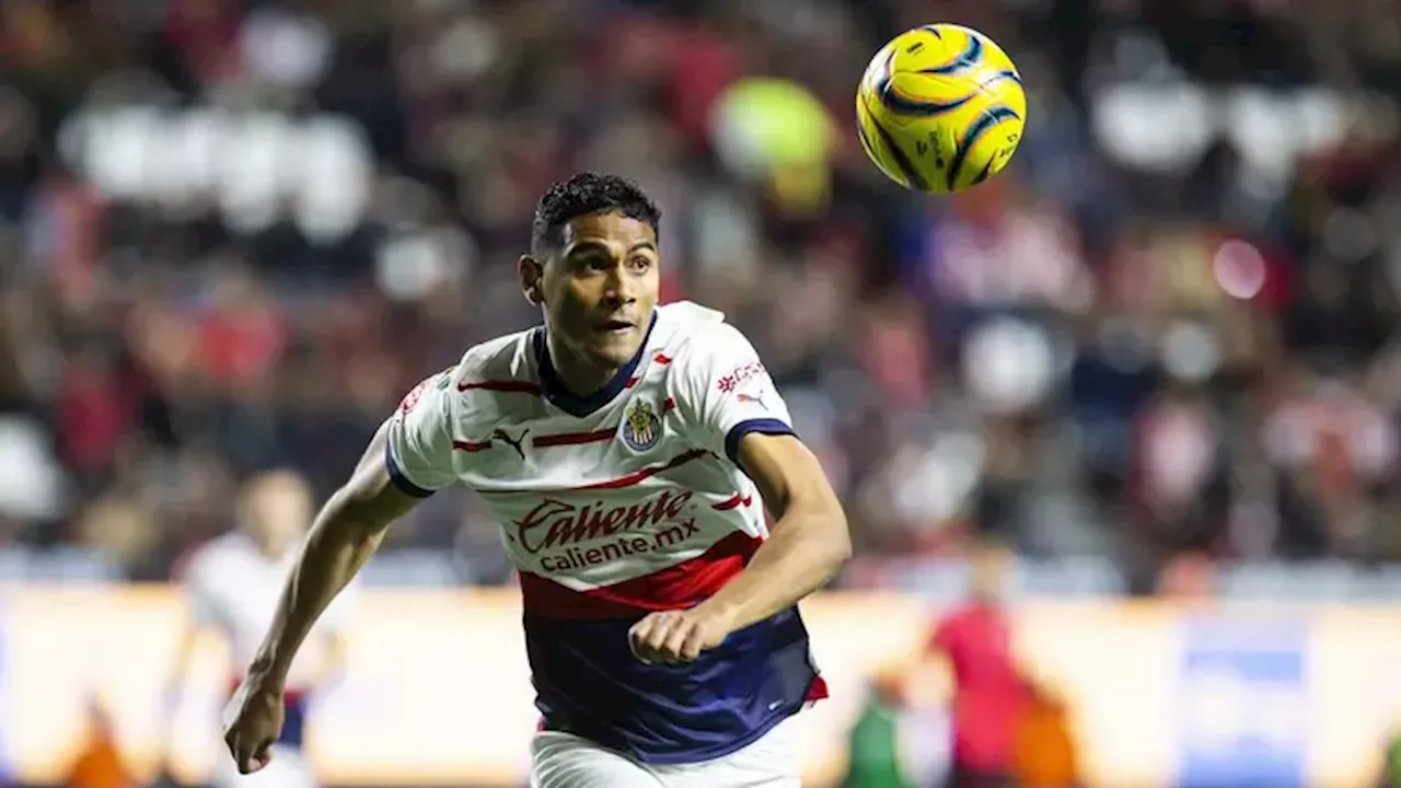 Chivas extiende contrato del 'Tiba' Sepúlveda y aleja rumores