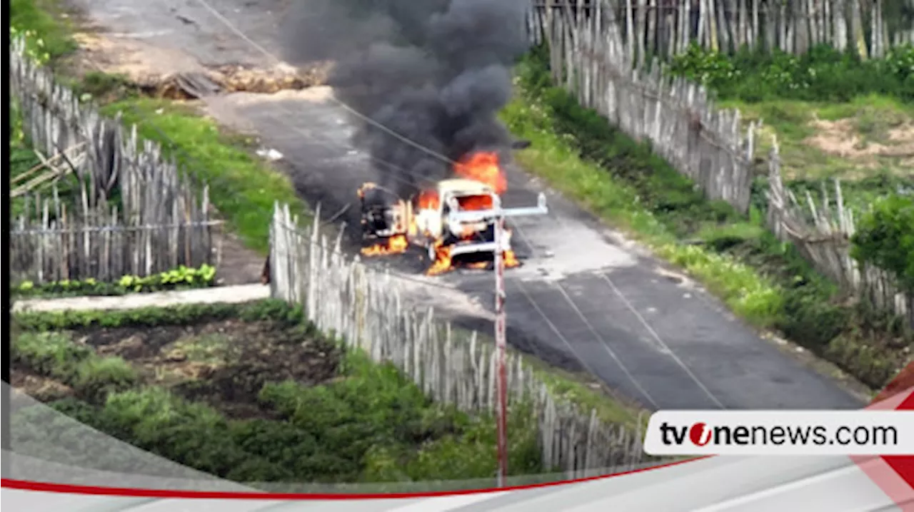 KKB Pimpinan Undius Kogoya Bakar 1 Mobil dan Tembak Mati Sopir Di Paniai