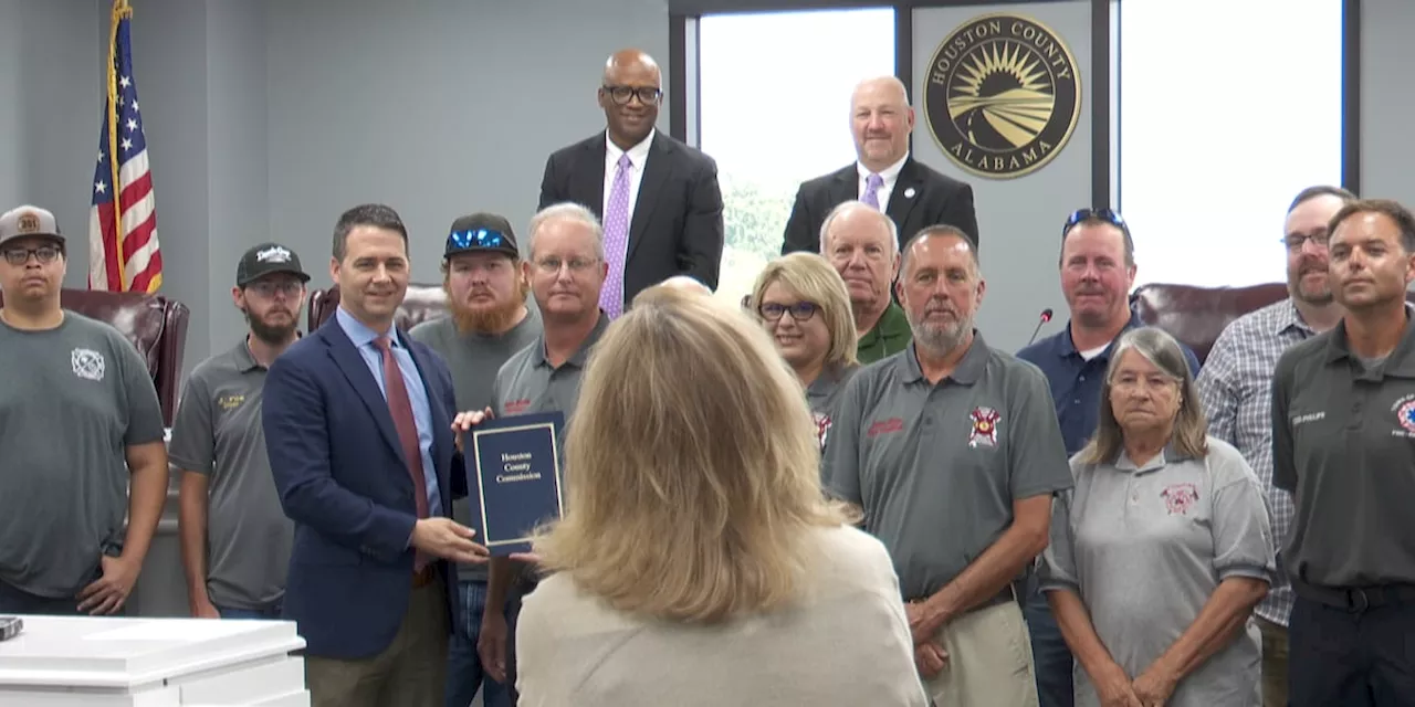 Volunteer firefighters recognized by Houston County Commission