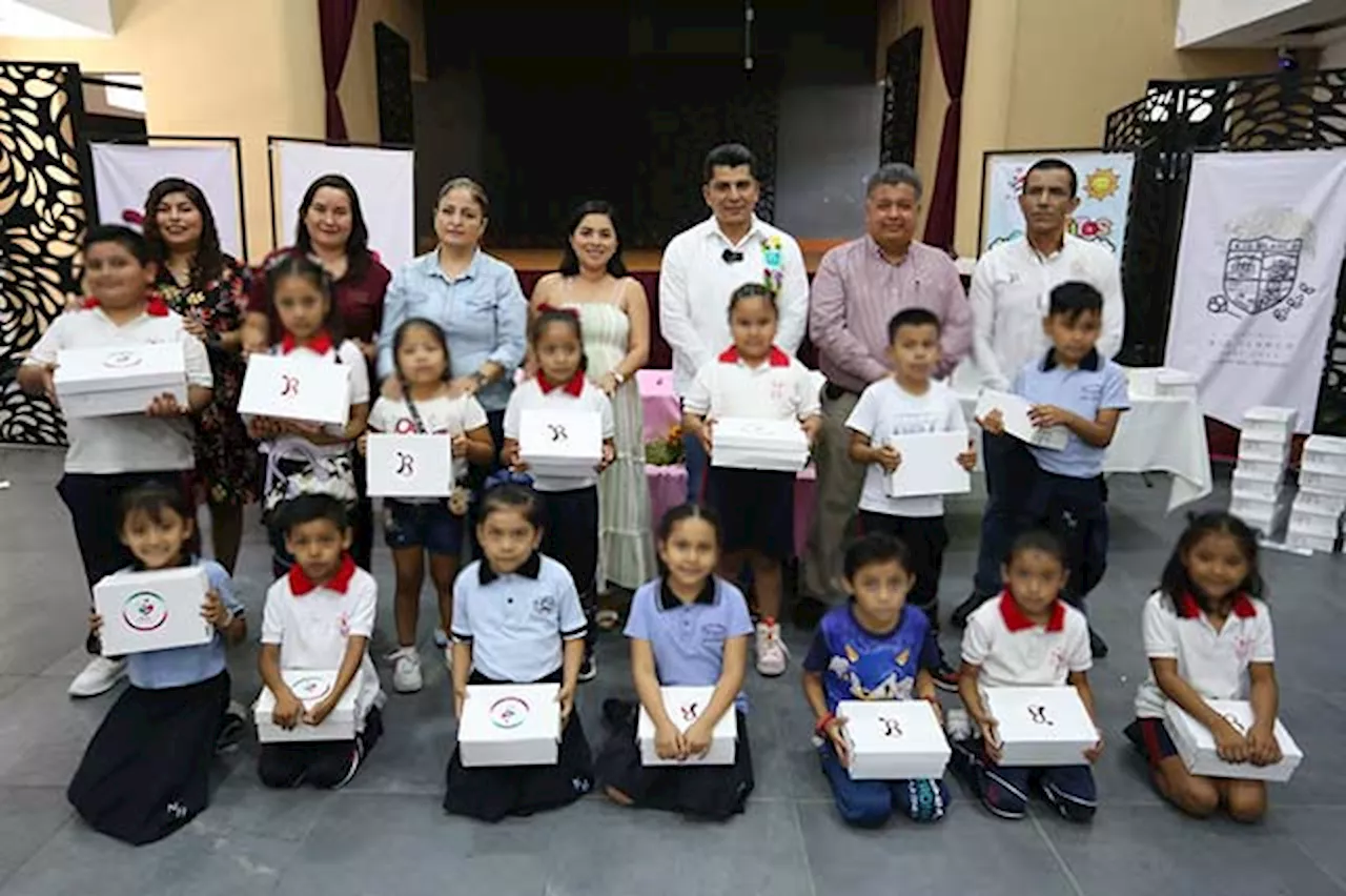 Apoya DIF de Río Blanco con programa “Zapatitos DIF 2024”