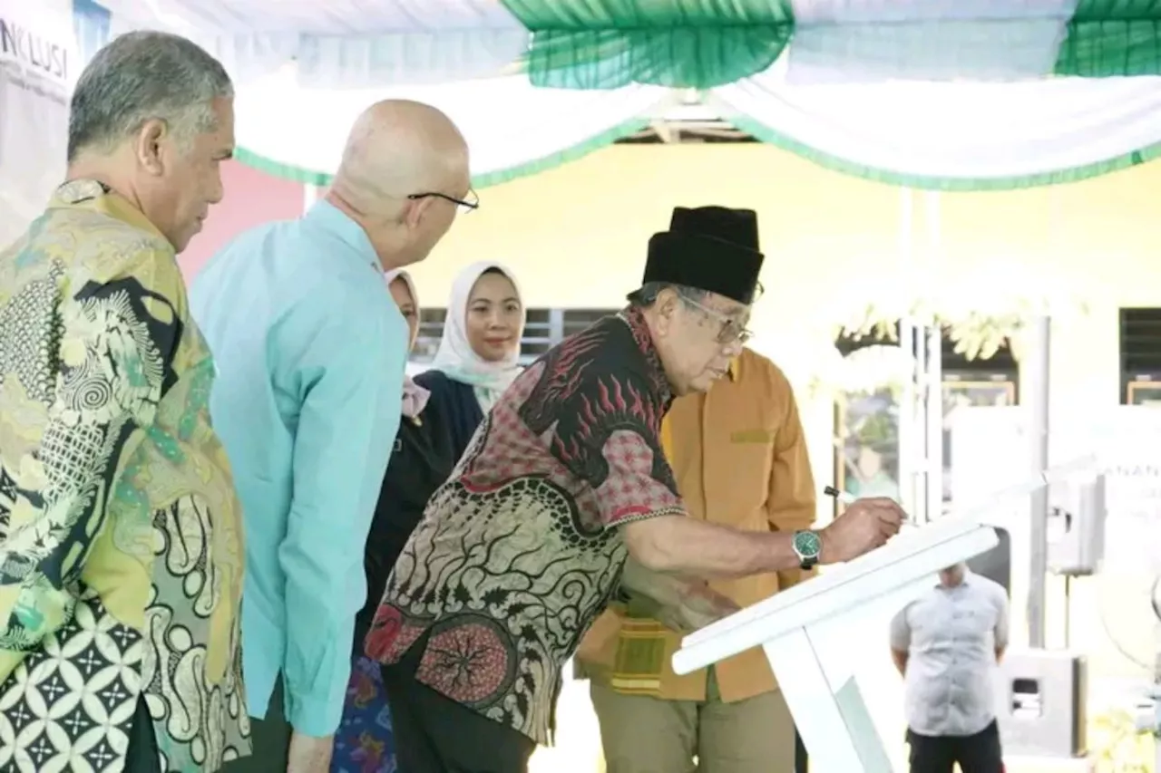 Pemkab Lombok Utara deklarasi gerakan nol perkawinan anak di NTB