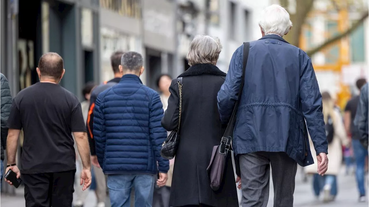 Rente: Warum bekommen Deutsche immer länger Rente?