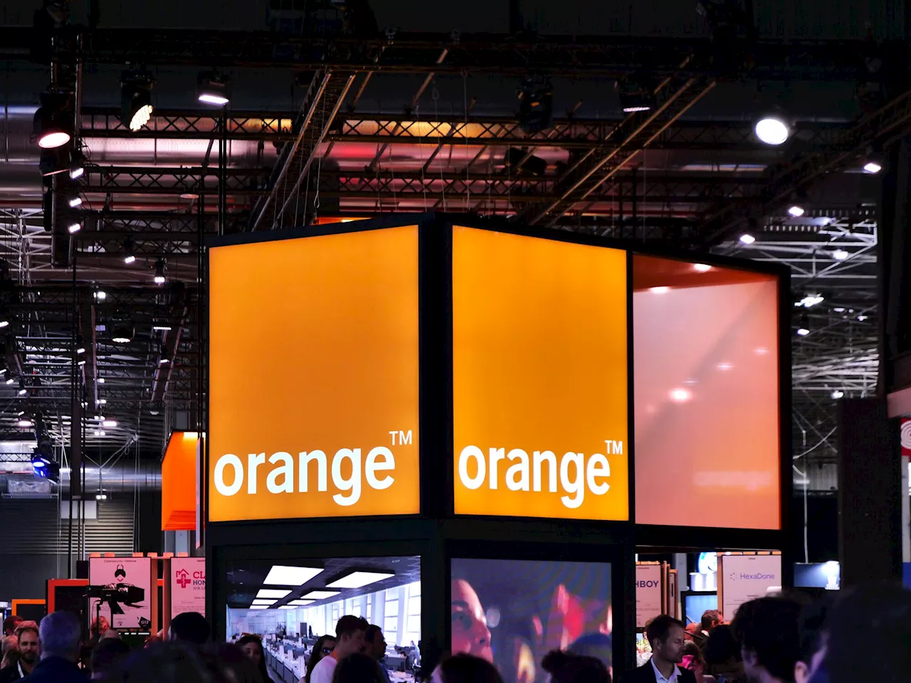 Orange sort le grand jeu pour les jeunes, avec un 'cheatcode' pour un forfait mobile de 120 Go, moins cher