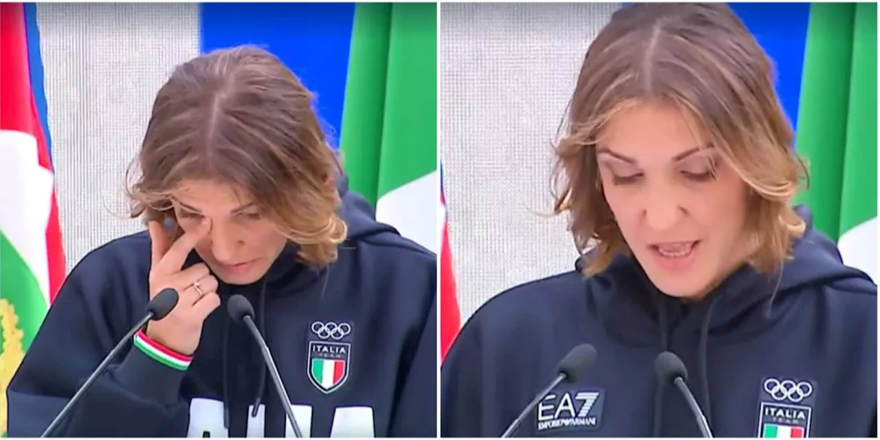 Arianna Errigo in lacrime durante il discorso da Mattarella: il gesto di Tamberi