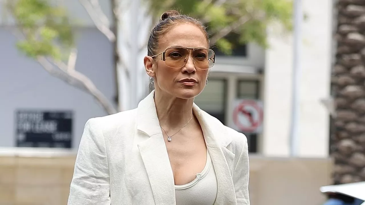 Jennifer Lopez steps out in chic suit as she grabs lunch with stepdaughter Violet Affleck