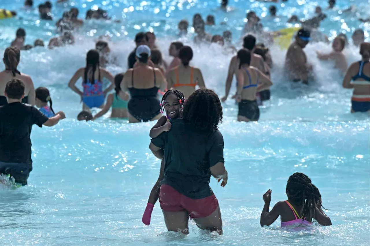 Denver ties record high Wednesday, with more scorching temps ahead