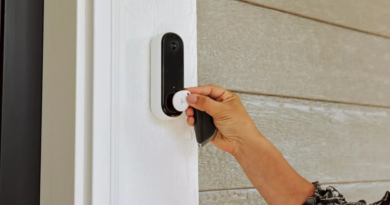 Arlo’s new Security Tag lets you arm/disarm your security system with just a tap