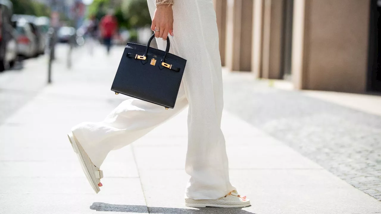 The Best White Pants for Women to Wear This Summer — Shop Madewell, Abercrombie, Spanx and More