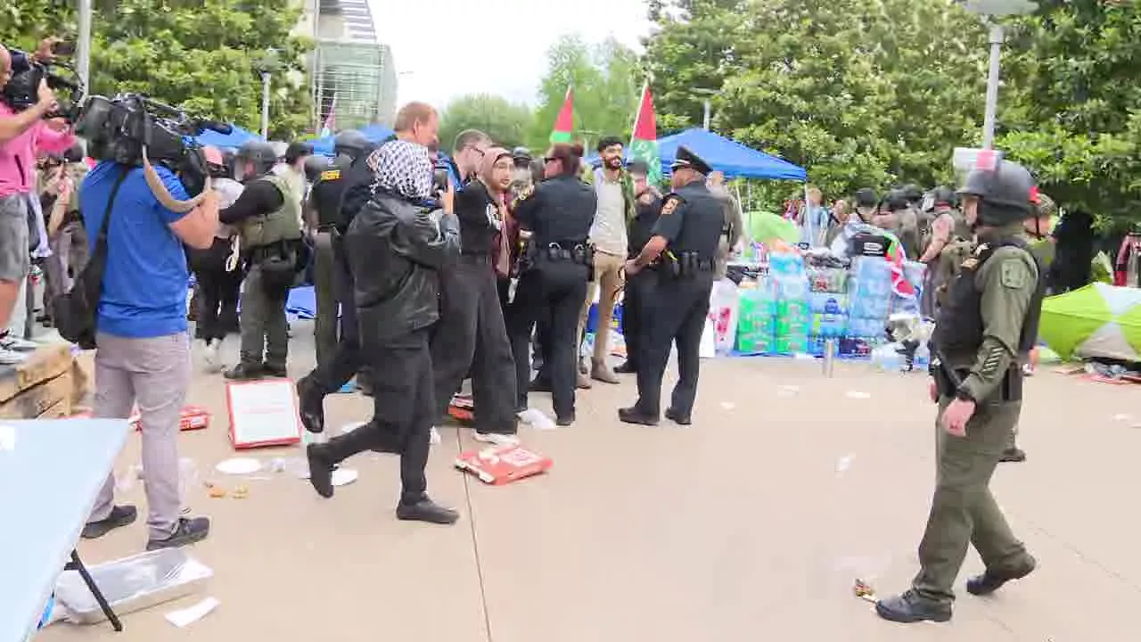 Some UT Dallas, Austin students unable to get their degrees after participating in college protests