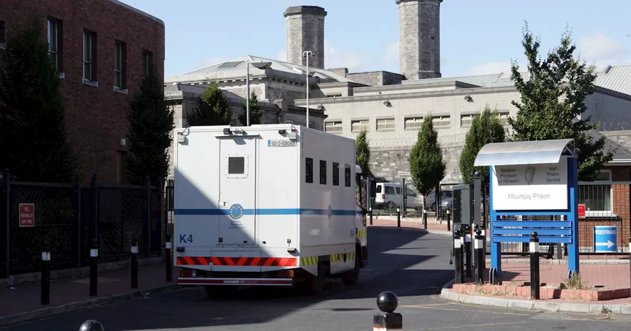 Prisoners injured when van hit by truck on way to court awarded €7,500 each