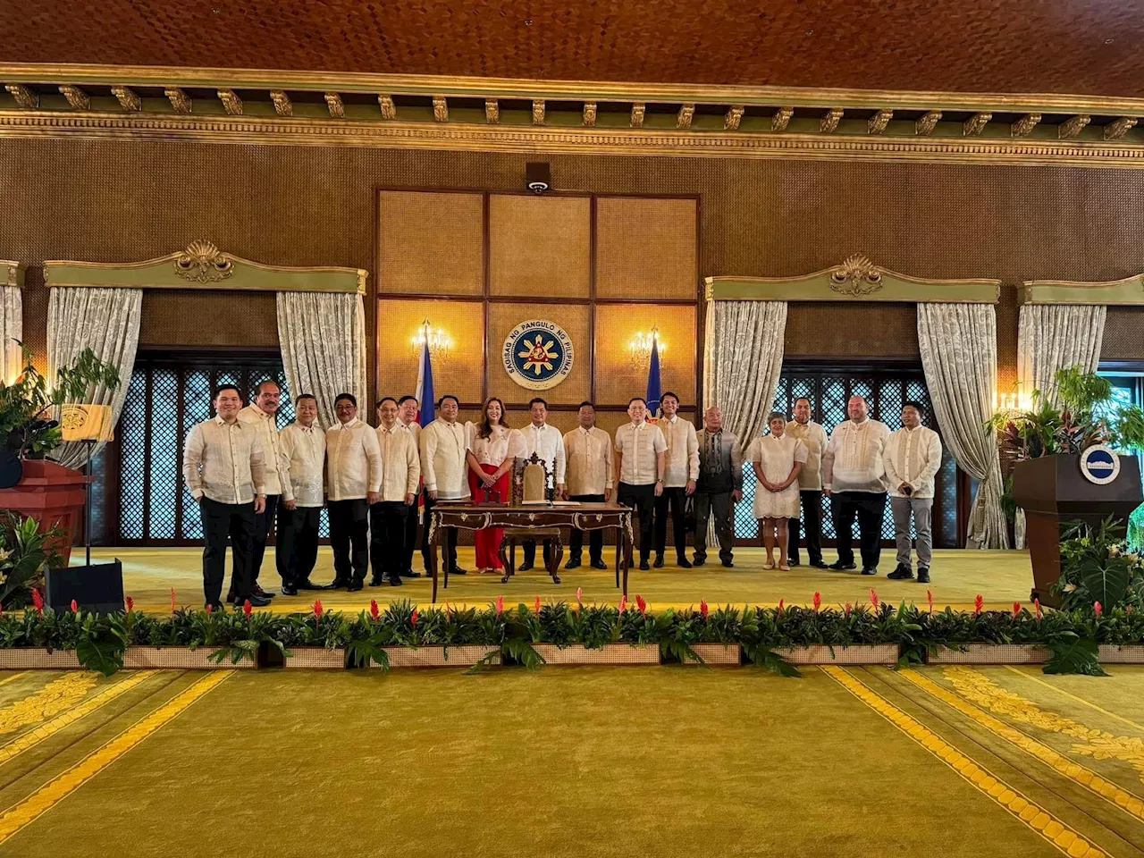 Negros Occidental execs thank PBBM for signing Negros Island Region law