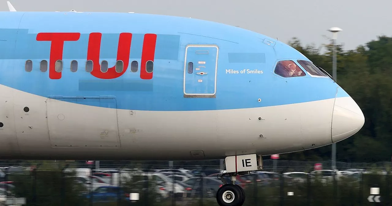 Hundreds stuck in US as TUI flight to Manchester damaged after emergency landing