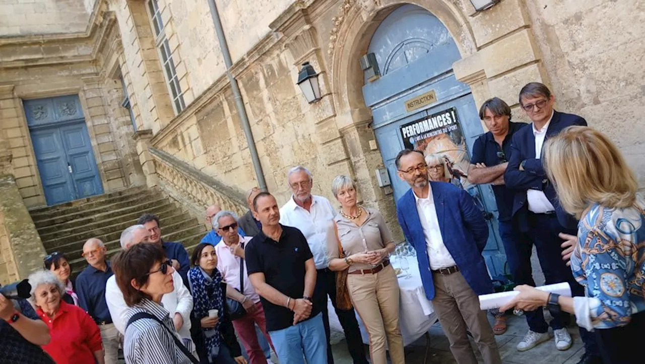 Les sports olympiques s’affichent sur les murs du Palais épiscopal de Béziers