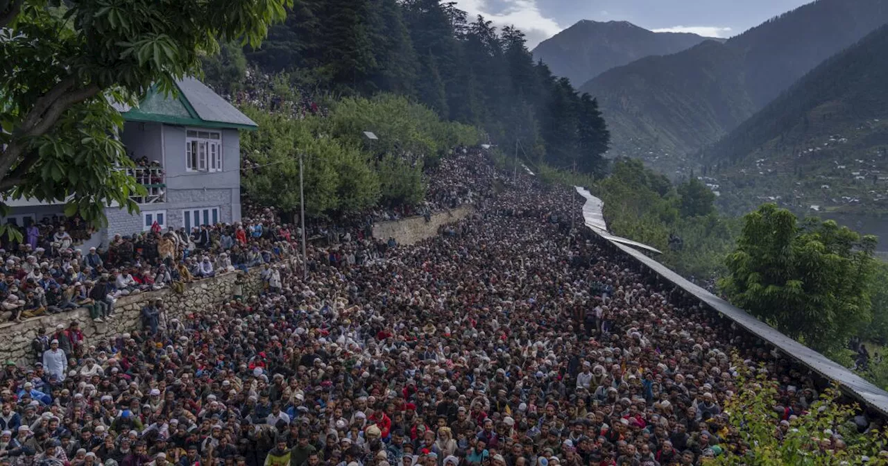 AP PHOTOS: Nomadic Muslim devotees throng a forest shrine in disputed Kashmir