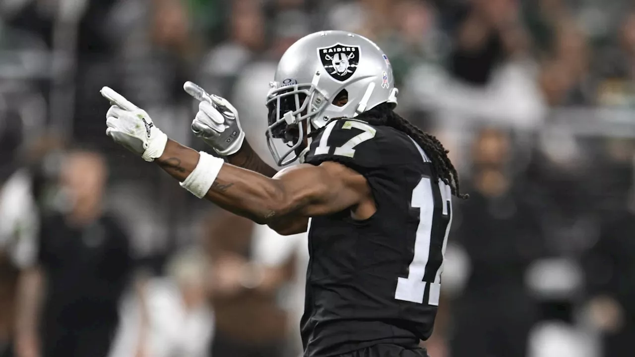 Las VegasRaiders WR Davante Adams left off top tier of fantasy football WRs