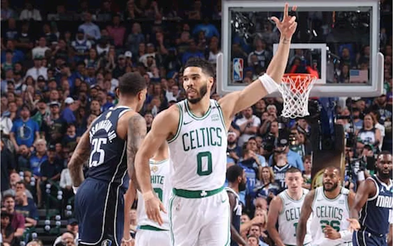 NBA Finals, Dallas Boston 99-106: Celtics soffre ma vince, Mavs battuti in gara-3