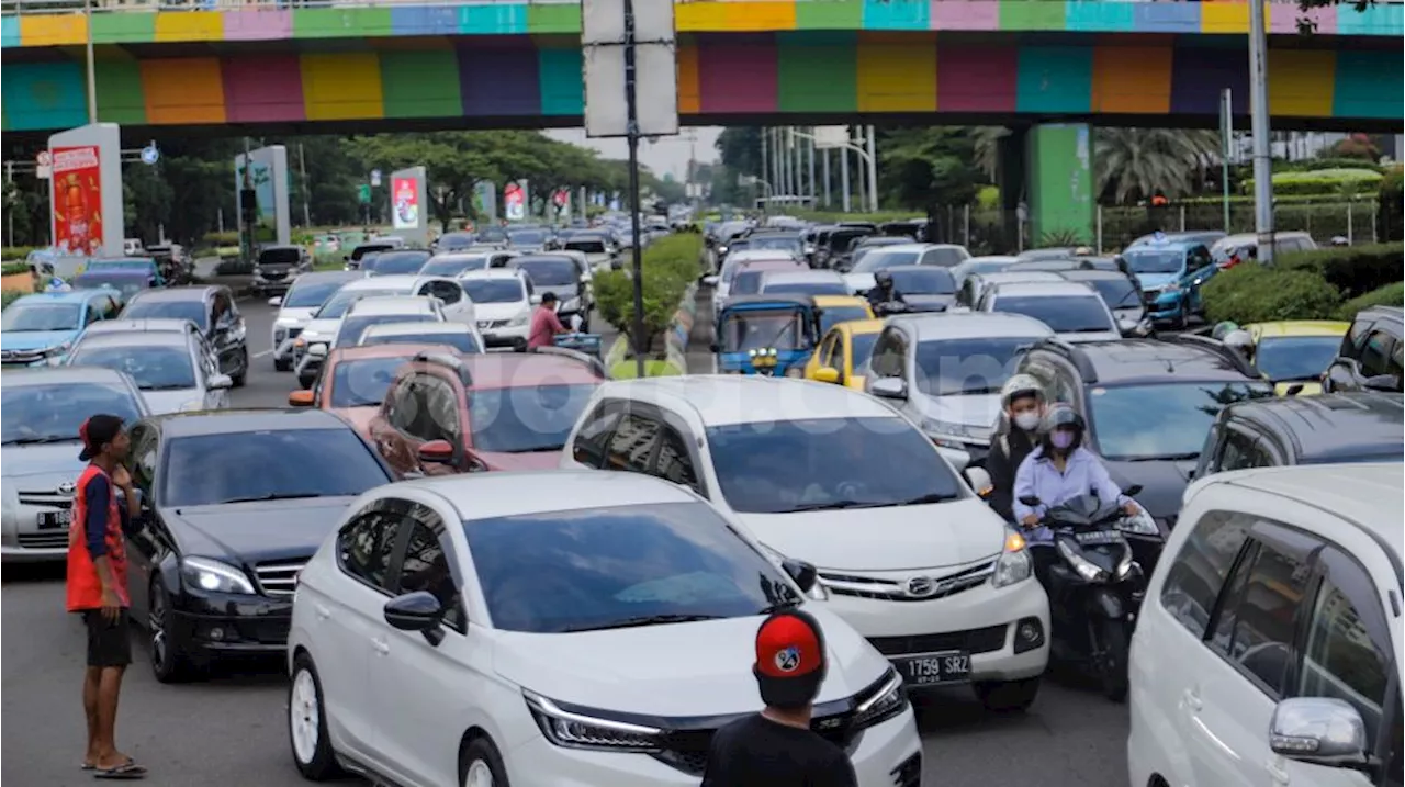 Bebaskan Jukir Liar di Luar JIExpo, Penyelenggara Jakarta Fair 2024: Asalkan Tak Patok Harga