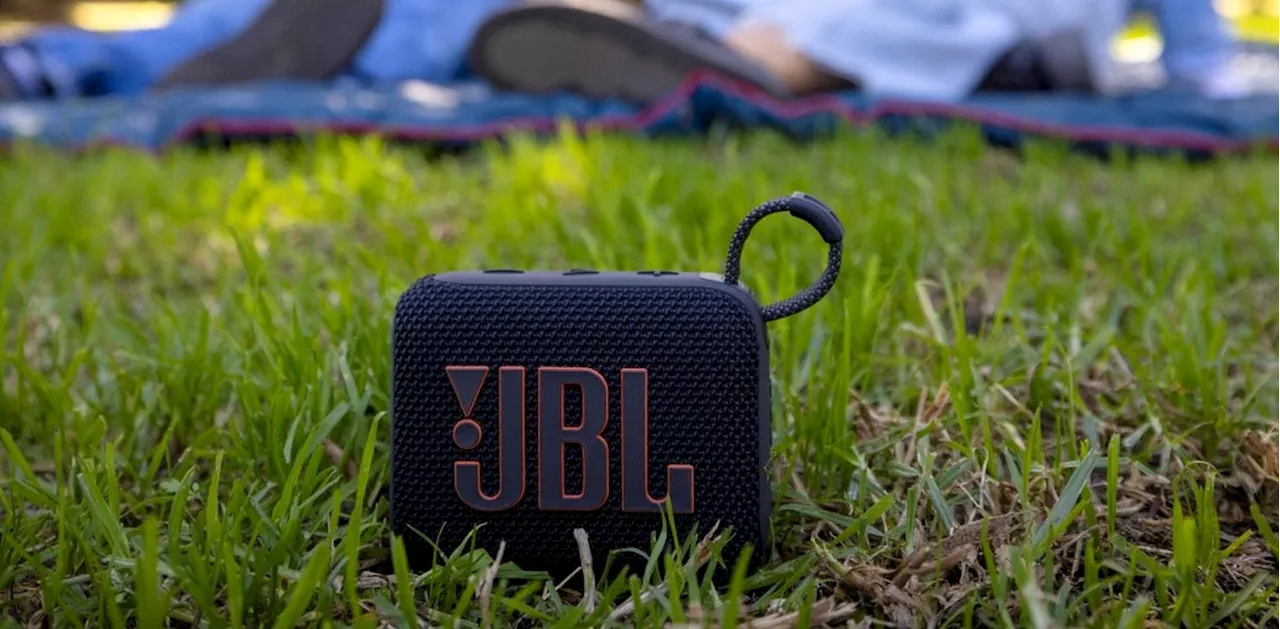 JBL Go 4 chega ao Brasil com corpo compacto e até 7 horas de bateria