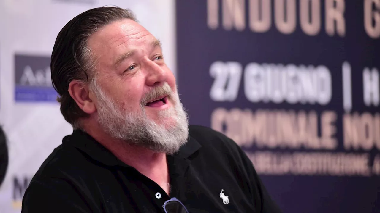 Russell Crowe chuckles at actors looking for 'pathos' in their superhero movies