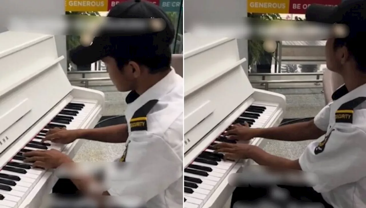 Self-Taught “Pak Guard” Has Skills – Plays The Piano At Shah Alam Library