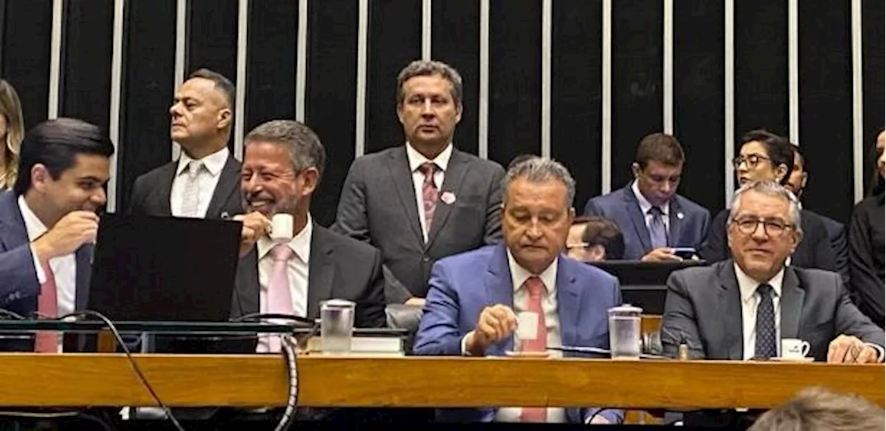 Em maio e junho, Arthur Lira já promoveu 13 ações bolsonaristas da Câmara