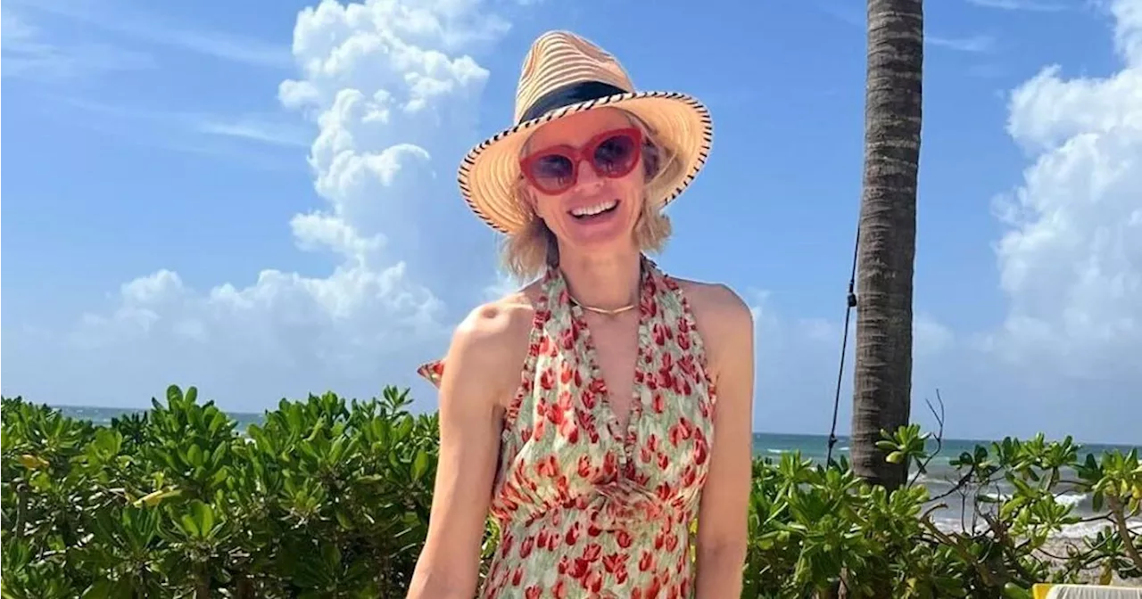 Naomi Watts’ Vacation Style Is So Bright, Fun and Lively