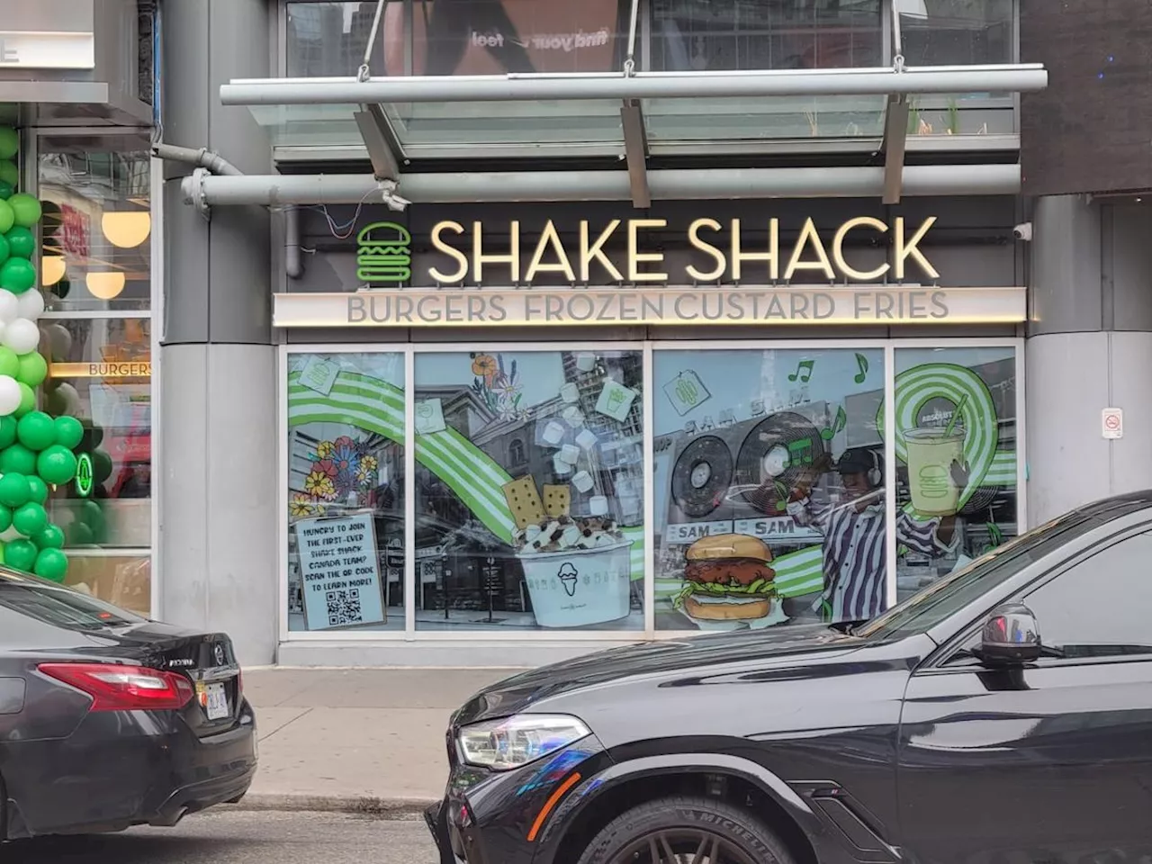 Shake Shack opens 1st Canadian location in Toronto