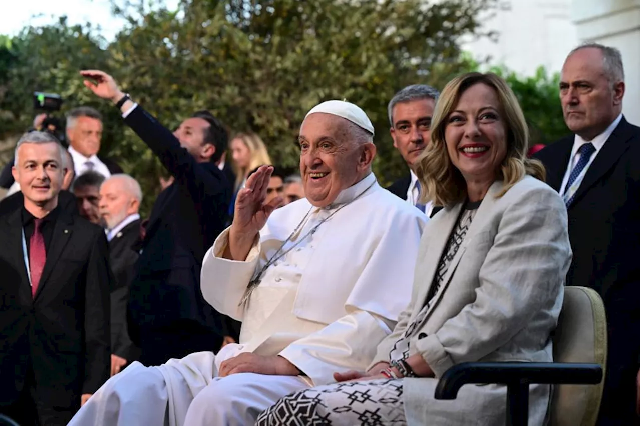 G7, Meloni chiude il vertice con il Papa: 'Giorno storico'