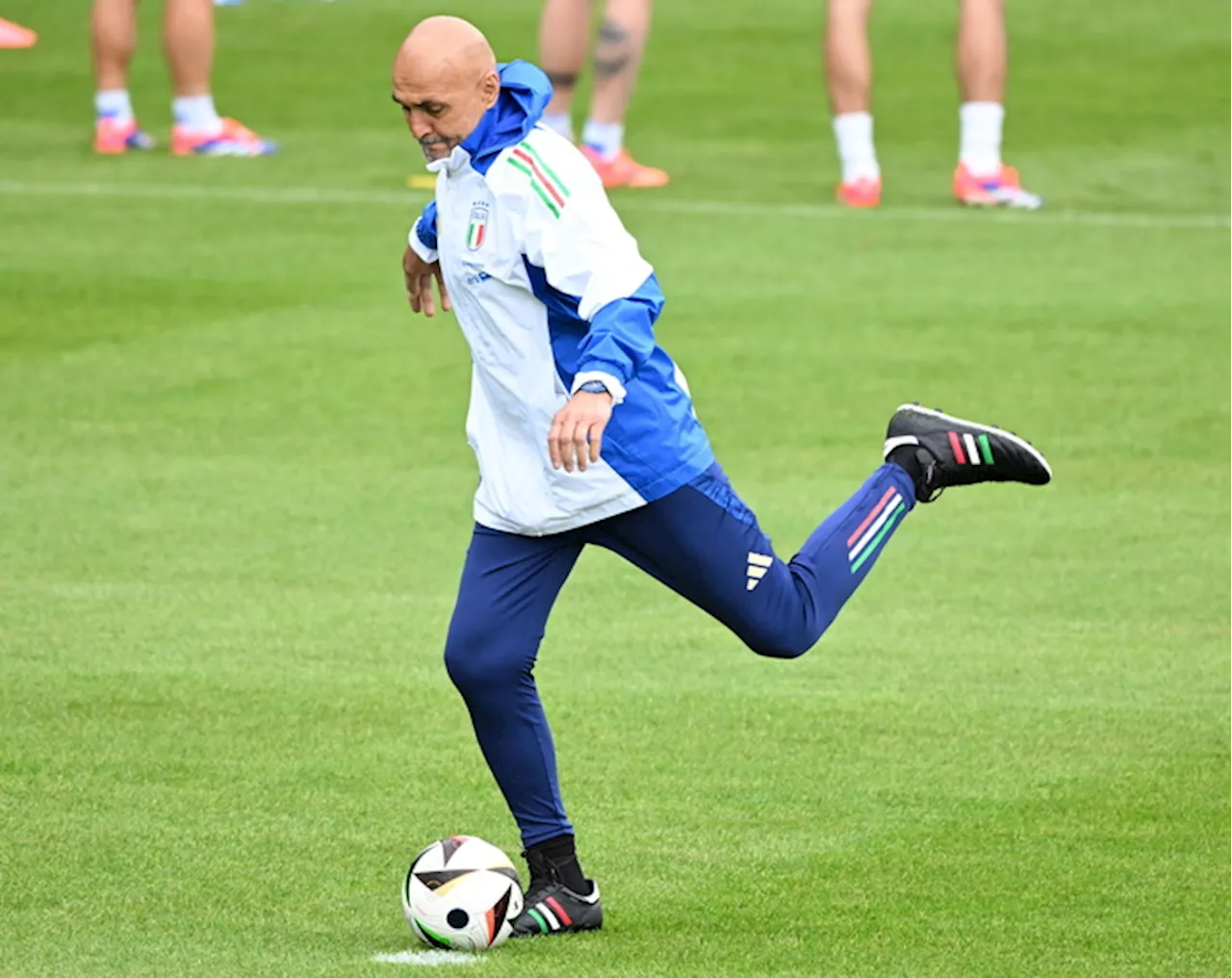 Euro 24, Spalletti pronto al sogno italiano: 'Noi eroi e giganti'