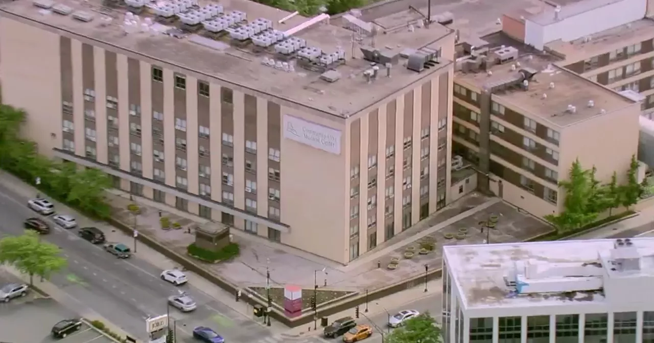 Chicago hospital ER closed to new patients due to sweltering heat inside