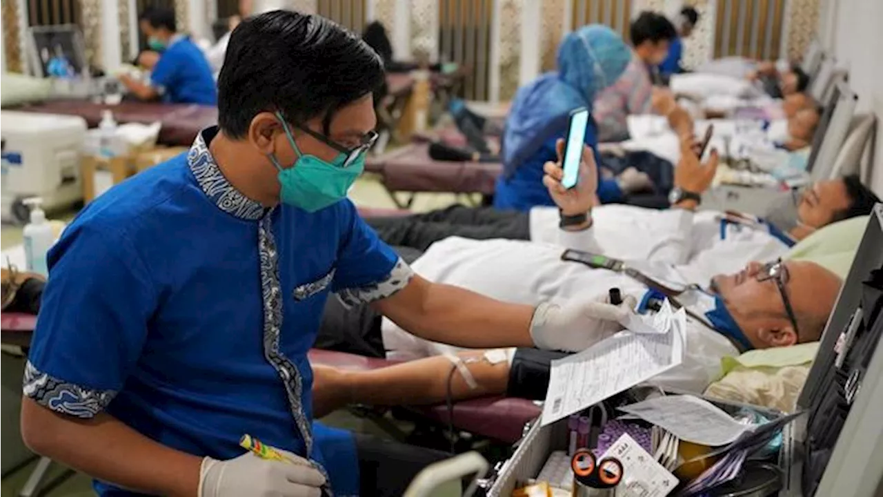 Simak Manfaat, Tips, Hingga Syarat Donor Darah