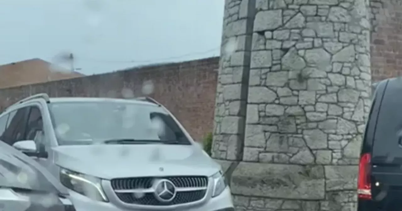 Huge convoy of Mercedes cars spotted leaving Titanic Hotel ahead of Taylor Swift gig