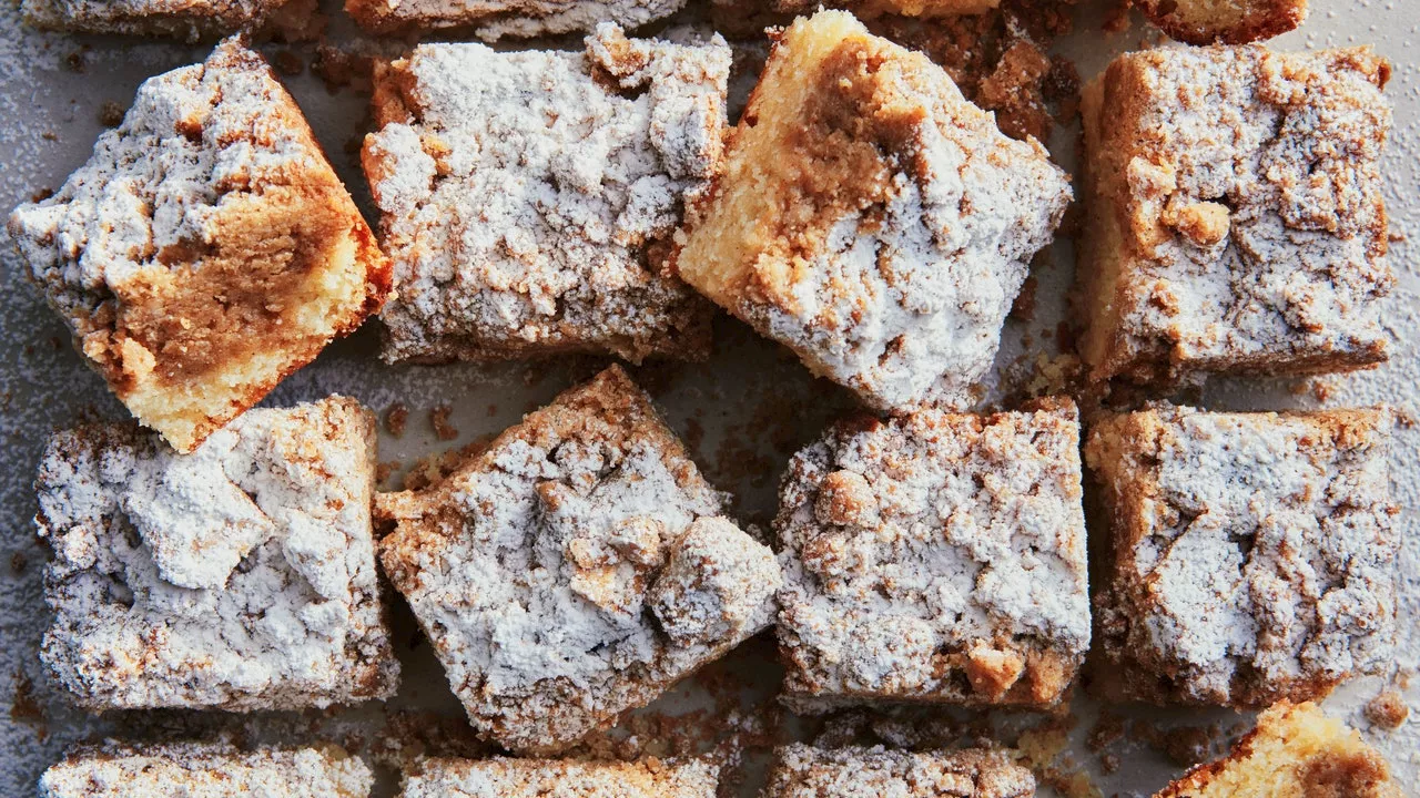 Crumb Cake Is Better When It's Mostly Crumb